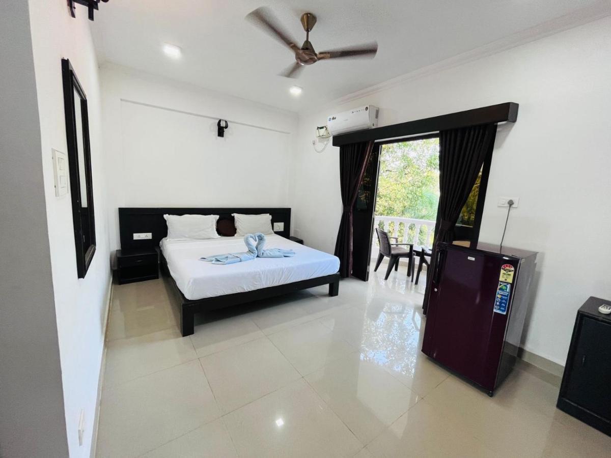 Naga Cottages Morjim Ngoại thất bức ảnh