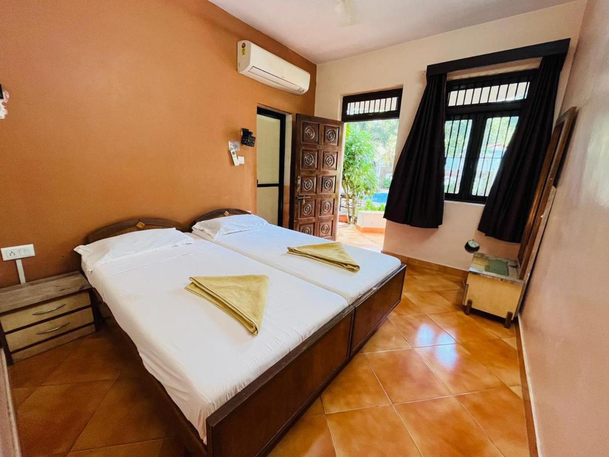 Naga Cottages Morjim Ngoại thất bức ảnh