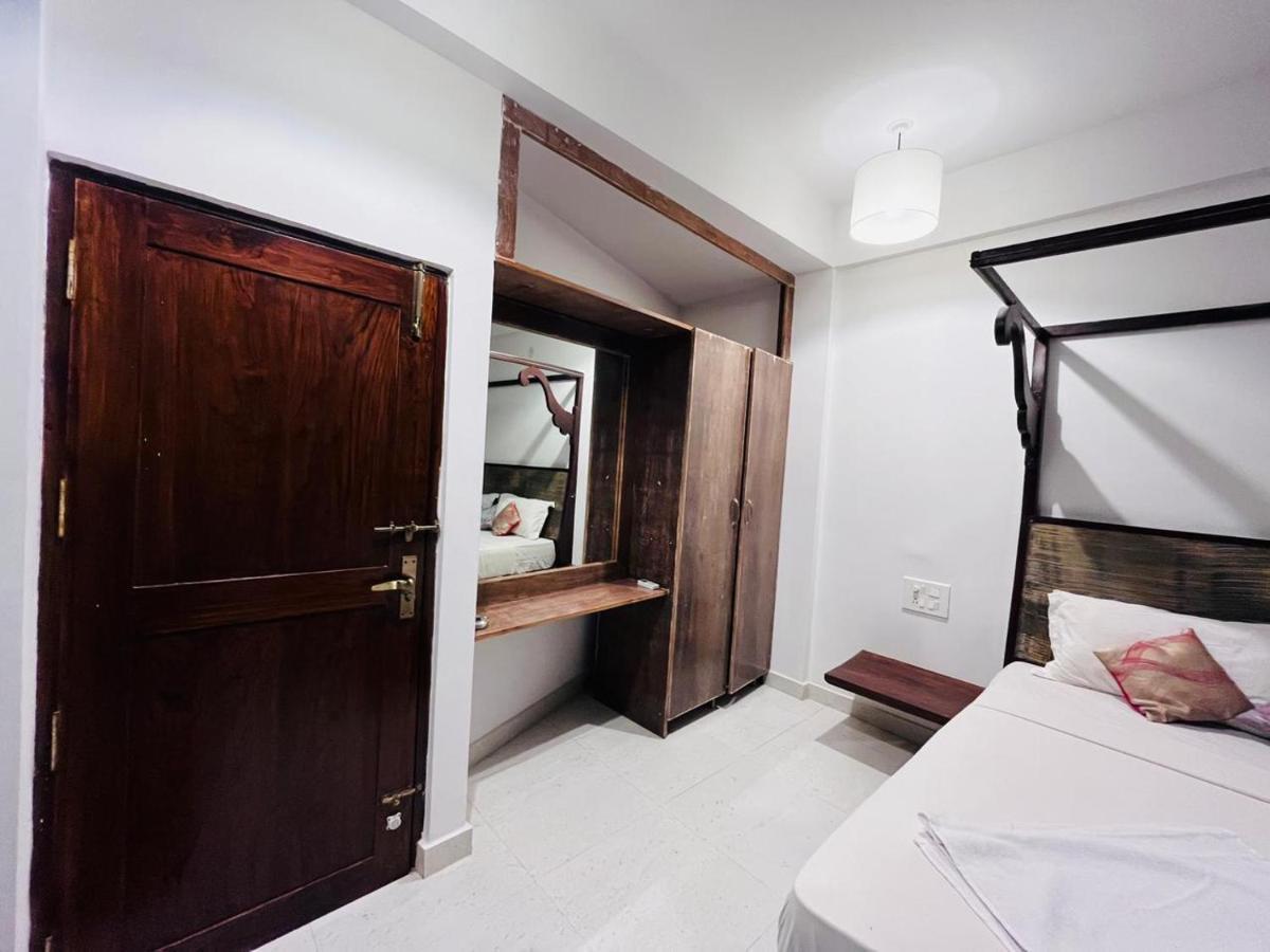 Naga Cottages Morjim Ngoại thất bức ảnh
