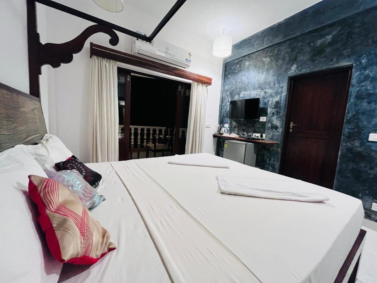 Naga Cottages Morjim Ngoại thất bức ảnh