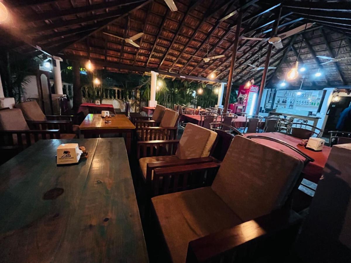 Naga Cottages Morjim Ngoại thất bức ảnh